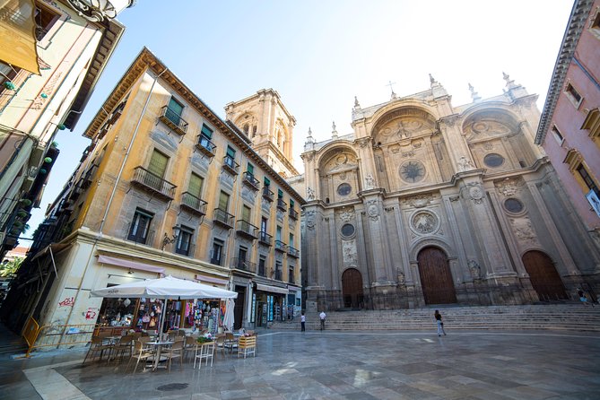 4 neighborhoods 4 cultures. Half day private tour in Granada - La Madraza and the city’s Andalusian learning tradition