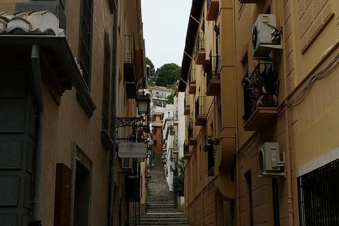 Albaicín and Sacromonte Sunset tour + Flamenco show - Who will enjoy this Granada evening?