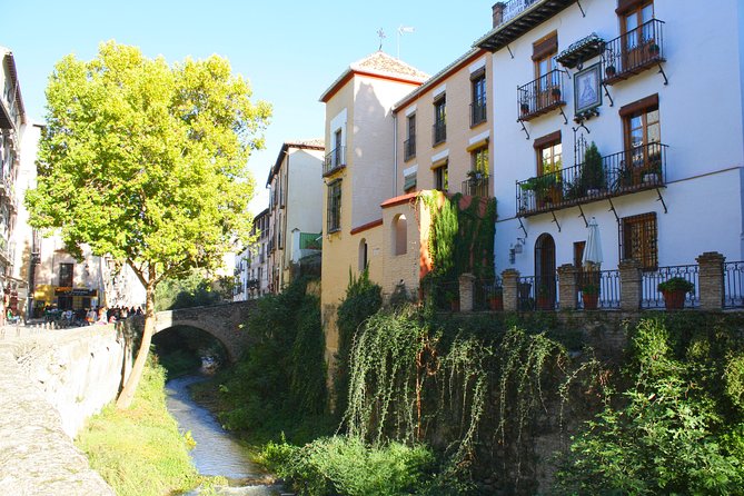 Albayzin and Sacromonte Guided Walking Tour in Granada - Why this walk reveals more than a map can