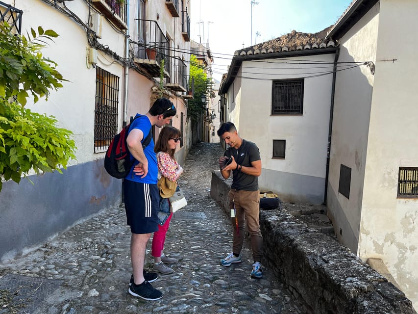 Albayzín: Granada's Albayzín Tour with Food Tasting - Starting at Plaza de Santa Ana and Plaza Nueva