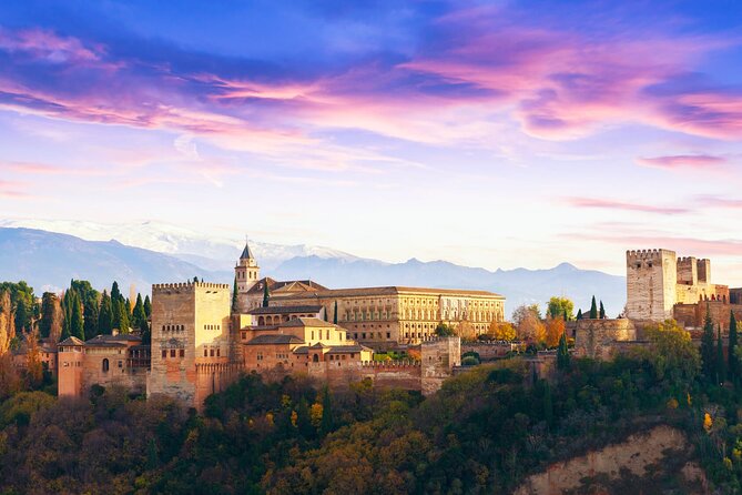 Alhambra al Completo, nazaries palaces, generalife palace - What this three-hour Alhambra route covers