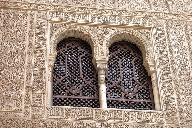 Alhambra al Completo, nazaries palaces, generalife palace - Ending at the Alcazaba and Granada views