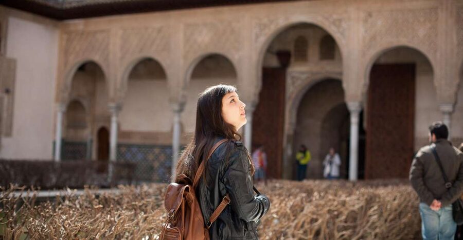 Alhambra and Nasrid Palaces and Local Food Experience - Key points at a glance