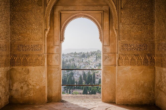 Alhambra and Nasrid Palaces: Skip-the-line Ticket and Local Guide - The value of paying $167.75