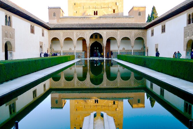 Alhambra and Nasrid Palaces: Skip-the-line Ticket and Local Guide - Generalife gardens and the outdoor parts of the complex