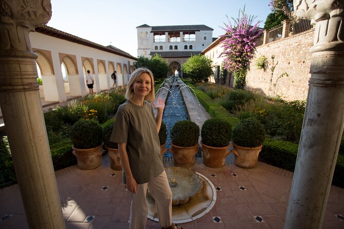 Alhambra Day or Night Private Tour - Why a private Alhambra visit can make sense