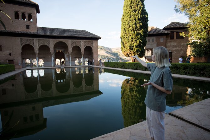 Alhambra Day or Night Private Tour - Charles V’s unfinished palace