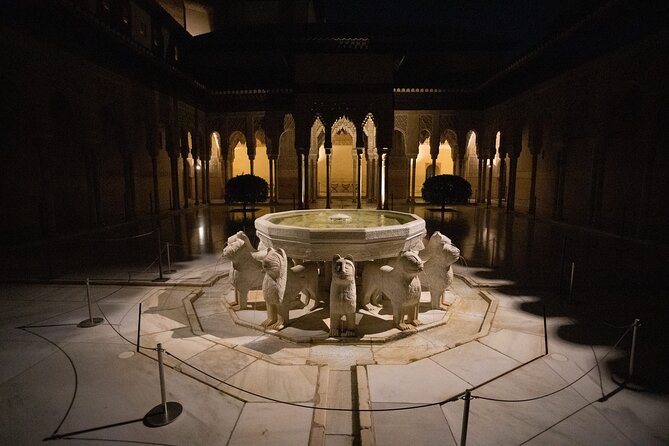 Alhambra Day or Night Private Tour - Generalife gardens, palace, and farm