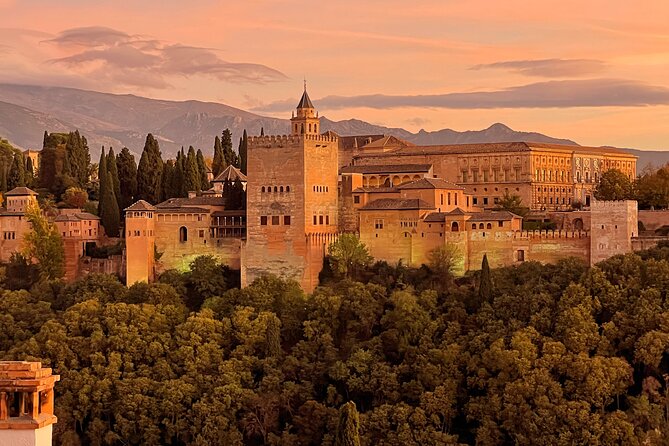 Alhambra Exclusive Tour with Tickets - Key points to know before booking