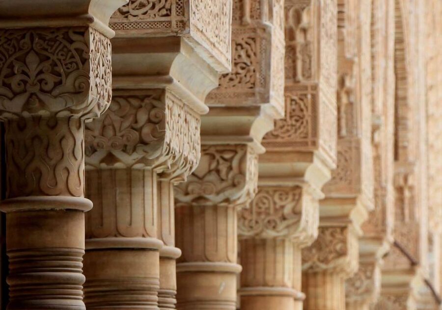 Alhambra & Generalife: Exclusive 3 hours Private Tour - What the $198 Price Buys You