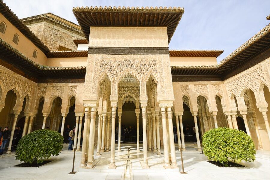 Alhambra, Nasrid Palaces, and Generalife 3-Hour Guided Tour - Key points to know before booking