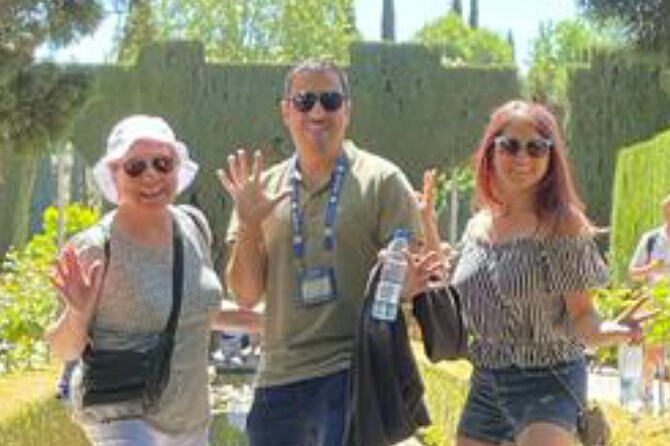 Alhambra, Nasrid Palaces, Generalife & Alcazaba Private Tour - Why the private format matters at the Alhambra