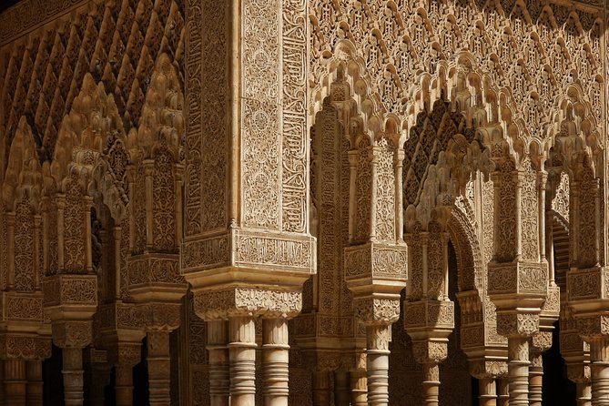 Alhambra, Nasrid Palaces, Generalife & Alcazaba Private Tour - The Alcazaba fortress, about 15 minutes