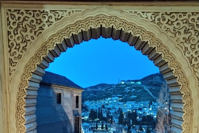Alhambra: Night Visit to Nasrid Palaces - Why the Nasrid Palaces are special at night