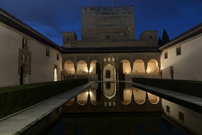Alhambra: Night Visit to Nasrid Palaces - What happens at the Alhambra entrance