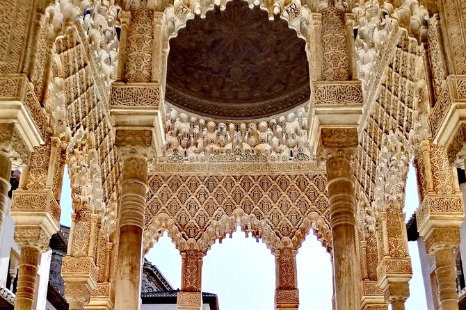 Alhambra Private Tour: Nasrid Palaces and Generalife - Why an Early Start Could Be Worth It