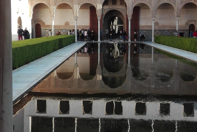 Alhambra private tour (without tickets) total/group Max 15 people - Starting at the Alhambra meeting point