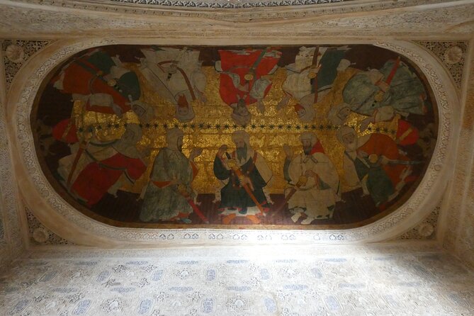Alhambra Skip the Line Premium Guided Tour - Palace of Carlos V and the Christian chapter