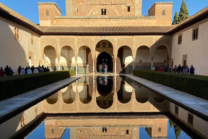 Alhambra Tour & ticket: Nasrid Palaces, Alcazaba & Generalife - Who should book this Alhambra tour