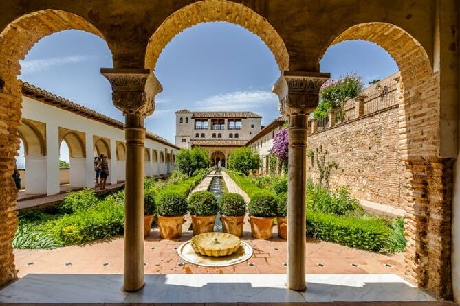 Alhambra: tour with Nasrid Palaces. Admission not included - Why the Nasrid Palaces are worth the planning