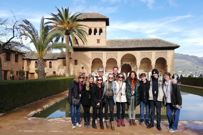 Alhambra Tour with Nasrid Palaces : Join a Group. Skip the line. - The Nasrid Palaces, the visit’s main event