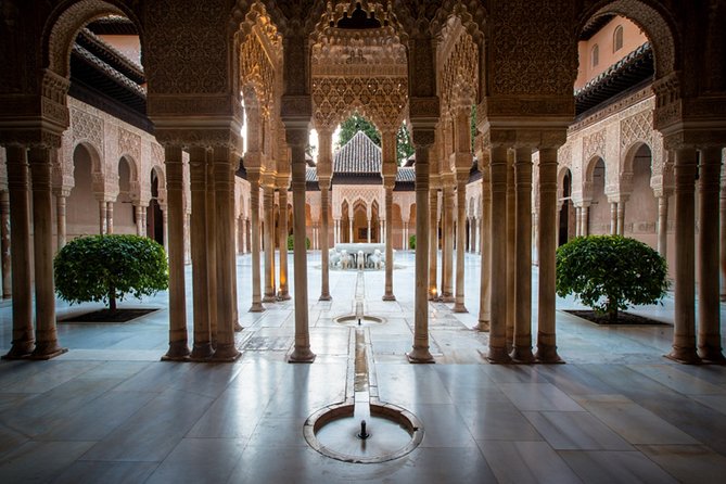 Alhambra Tour with Nasrid Palaces : Join a Group. Skip the line. - Starting at Restaurante La Mimbre