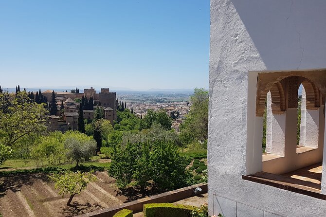 Alhambra Unique Experience: Private visit with official guide - Maribel’s role in the experience