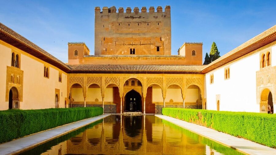 Best of Granada: Private Walking Tour with a Local - What the local advice is really worth