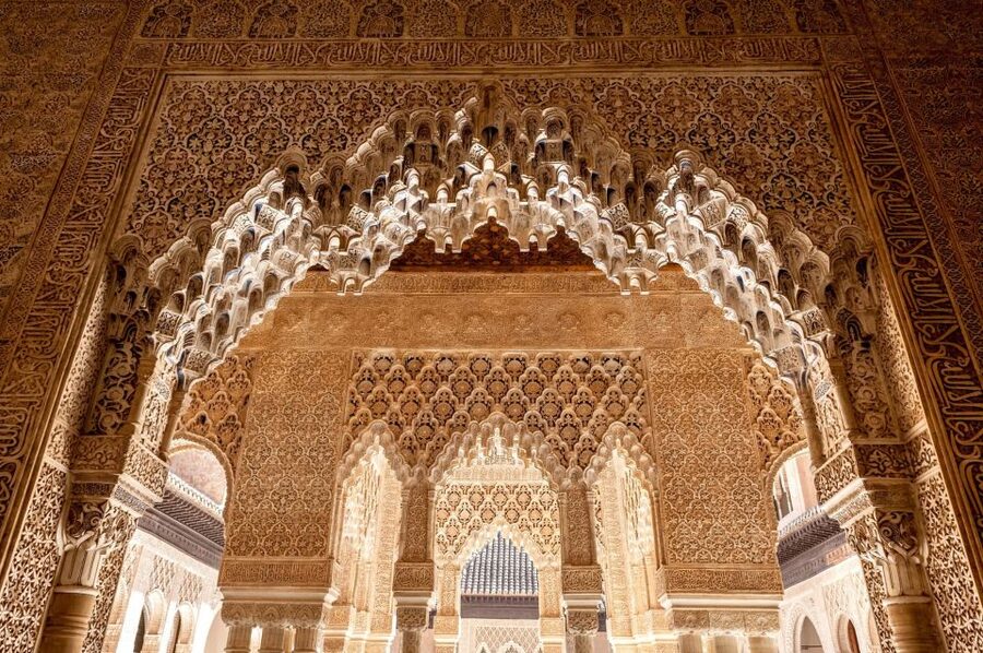Fast-Track Alhambra & Nasrid Palaces Guided Tour - Nasrid Palaces: the main reason to book