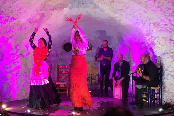 Flamenco Show in a Cave Restaurant in Granada - What happens inside El Templo del Flamenco