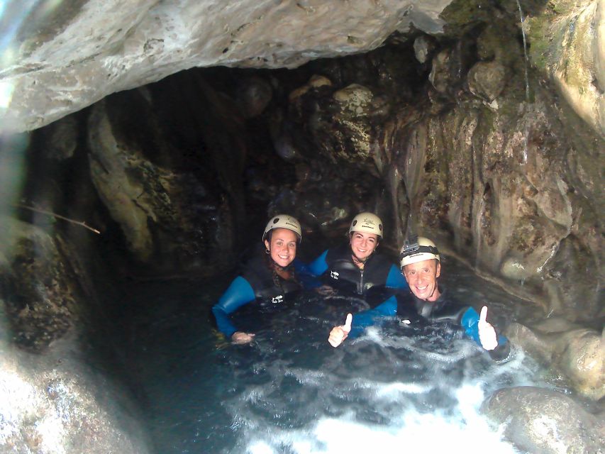 From Granada: Rio Verde Canyoning Tour - Three hours of river moves and emerald water
