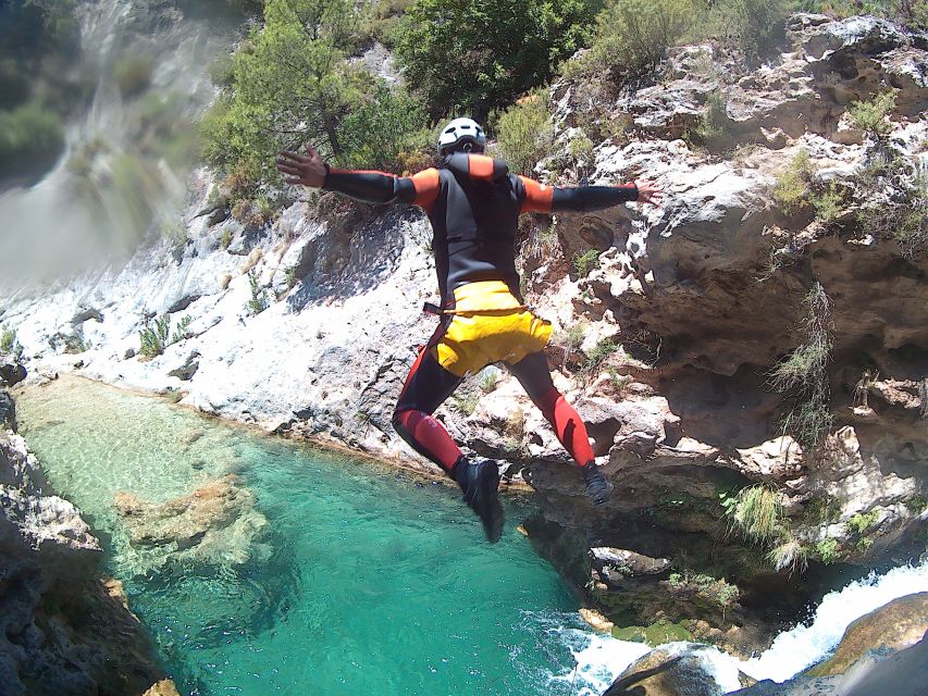 From Granada: Rio Verde Canyoning Tour - What to wear and pack for Rio Verde