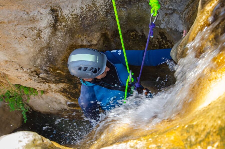 From Granada: Rio Verde Canyoning Tour with Lunch - Why Rio Verde makes a fine day trip from Granada