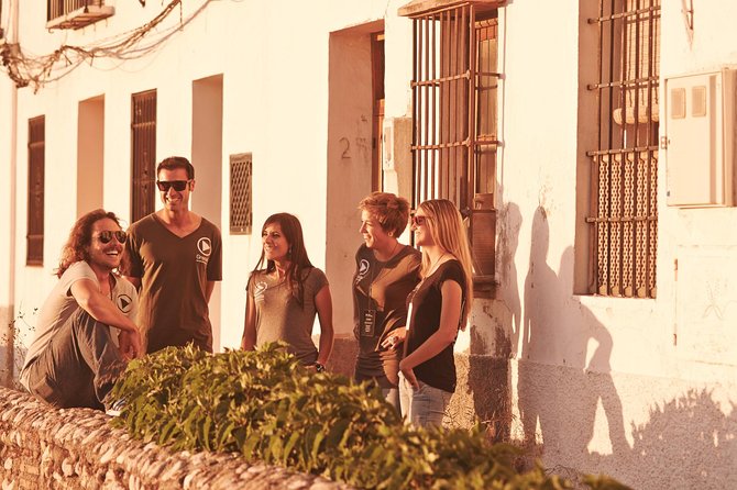 Golden Hour in Granada: Sunset Walking Tour with Play Granada - Paseo de los Tristes and the Return Route