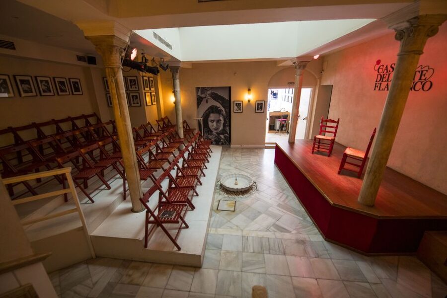 Granada: 1-Hour Traditional Flamenco Show - What the one-hour show is really like