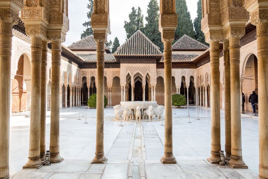 Granada: 3-Hour Alhambra and Generalife Gardens Guided Tour - The Alhambra complex and the first views