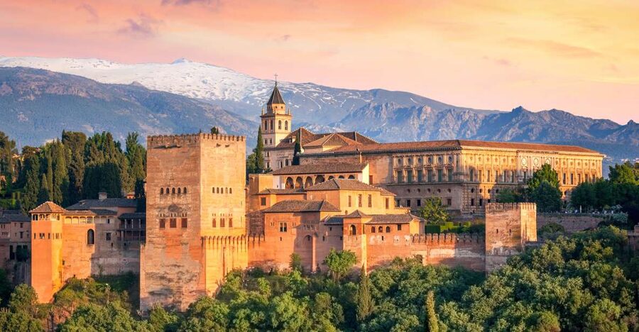 Granada: 3-Hour Alhambra and Generalife Gardens Guided Tour - Meeting at the Alhambra ticket office plaza