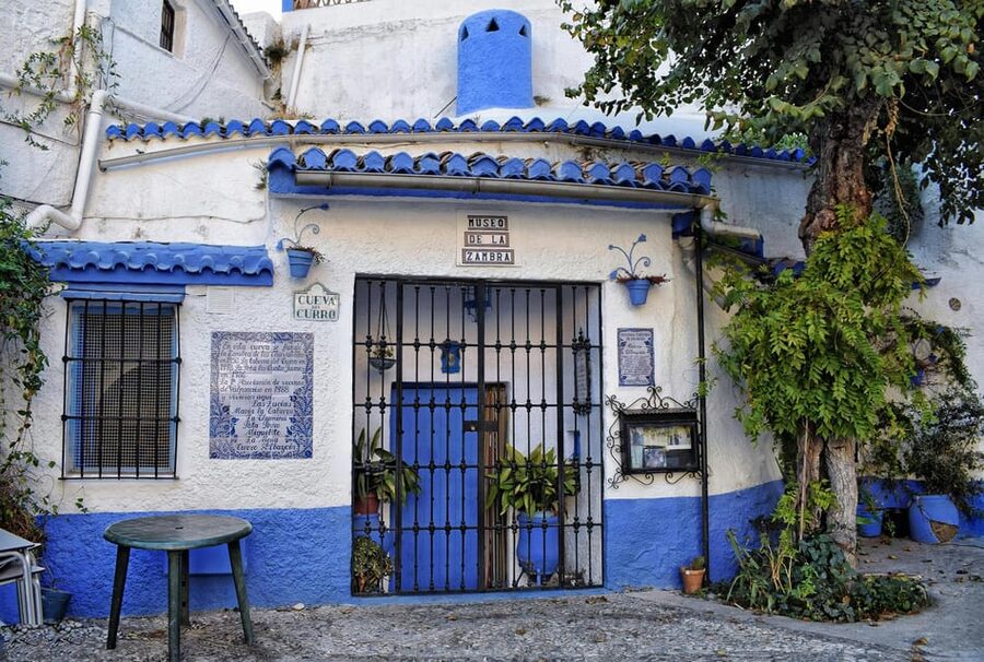 Granada: Albaicín, Sacromonte & Museum of Caves Walking Tour - Inside the Sacromonte Cave Museum