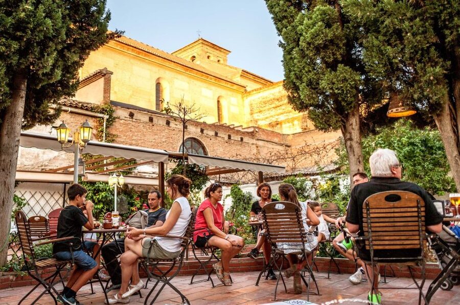 Granada: Albayzin and Sacromonte Walking Tour - FAQ