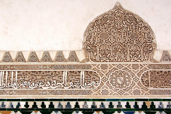 Granada: Alhambra, Albaicin and Sacromonte Guided Tour - What the $90.02 price includes