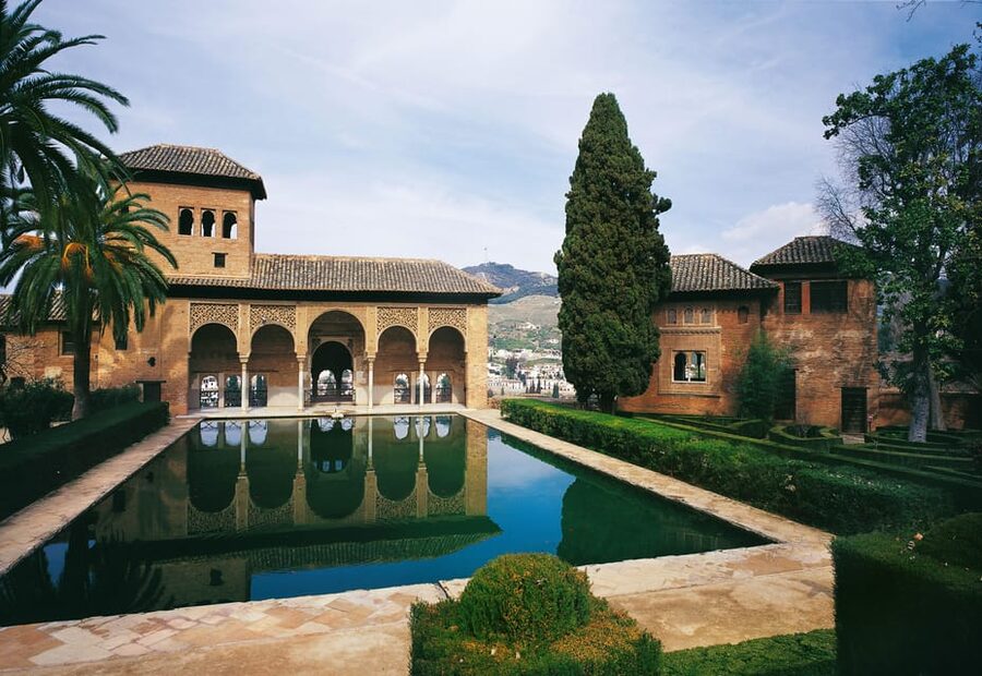 Granada: Alhambra, Alcazaba, and Nasrid Palaces Tour - Is $58 good value?