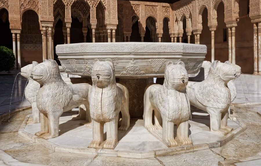 Granada: Alhambra and Albaicín Small Group Tour - What to bring and how to pace yourself