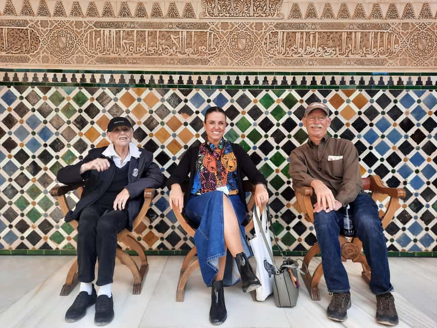 Granada: Alhambra and City Private Tour - The Generalife Gardens and Palace of Charles V