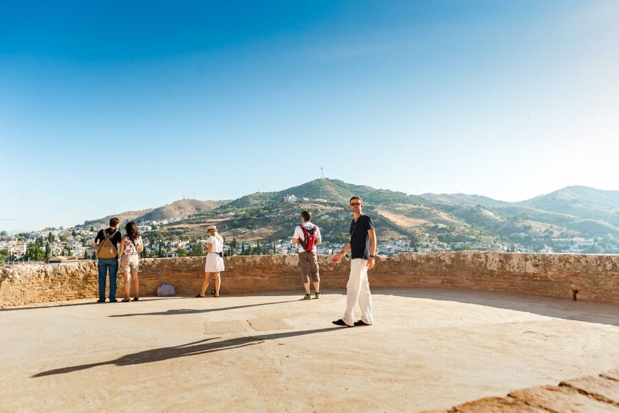 Granada: Alhambra and Generalife Garden Ticket & Guided Tour - The Alhambra: a guided introduction to a palatial city