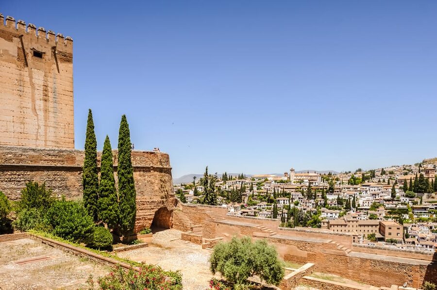 Granada: Alhambra and Nasrid Palaces Entry Ticket - The Nasrid Palaces, Granada’s finest rooms