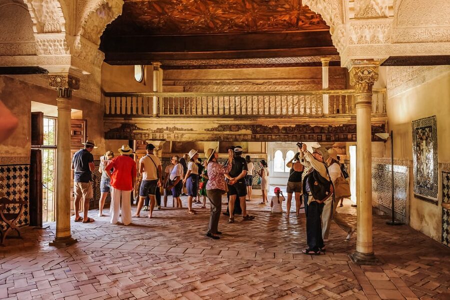 Granada: Alhambra and Nasrid Palaces Entry Ticket - Practical details that can save your visit