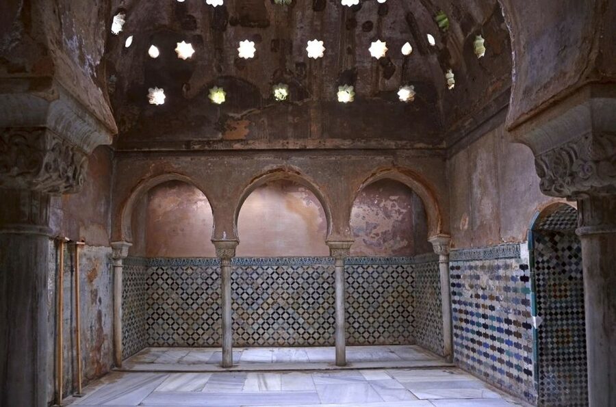 Granada: Alhambra and Nasrid Palaces Private Tour - The Alcazaba, where Granada turns defensive