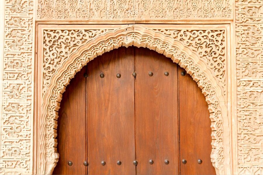Granada: Alhambra and Nasrid Palaces Private Tour - Generalife Gardens and the quieter side of the complex