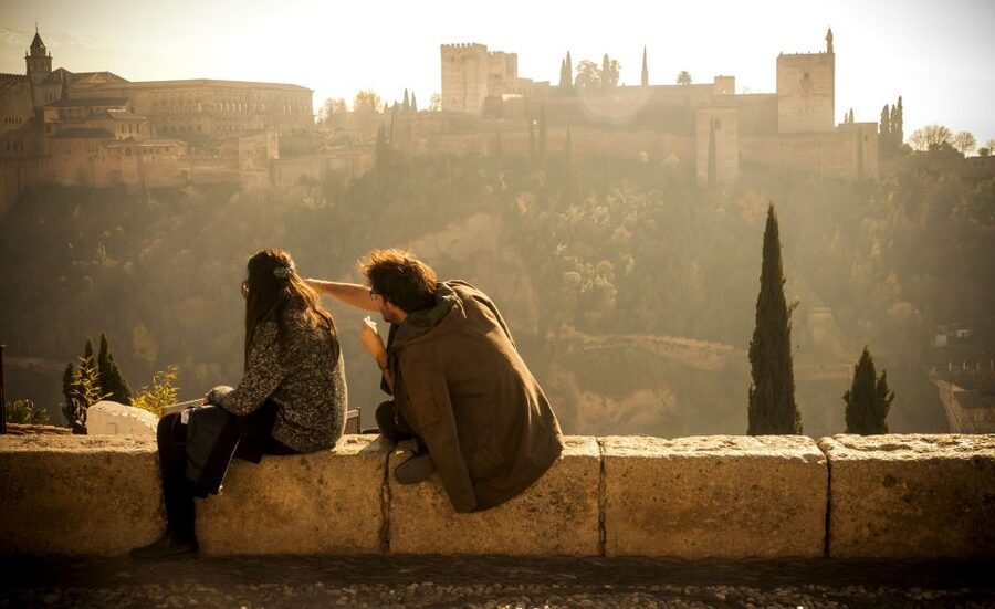 Granada: Alhambra, Cathedral, Royal Chapel and Albayzin tour - Walking the Albaicín’s old lanes