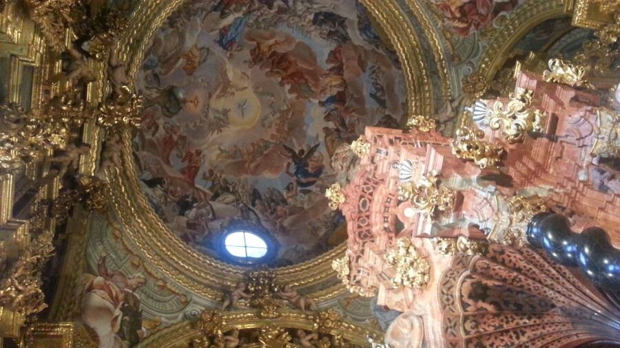 Granada: Alhambra, Cathedral & Royal Chapel Tour w/ Tickets - Granada in one day: two cultures, three monuments
